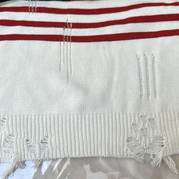 NWT Ivory Distressed American Flag Lightweight Long Sleeve Sweater - Picture 6 of 6